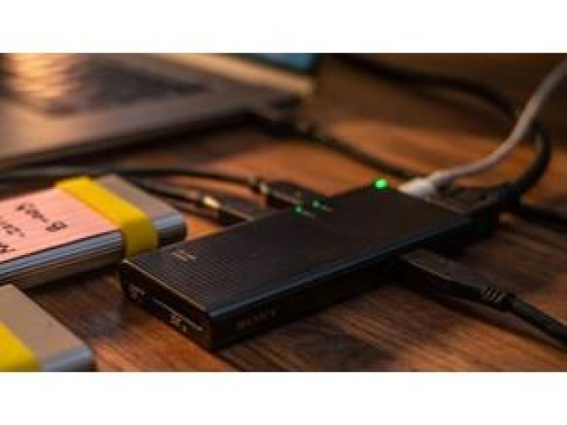 “Sony” korporasiyası dünyada ən sürətli “USB-C” habını təqdim edib