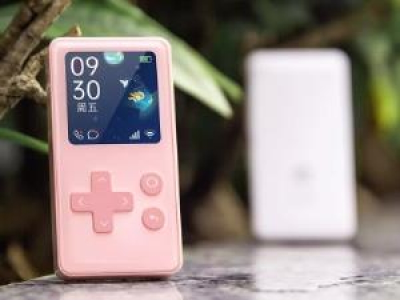 “Xiaomi” oyun konsolu formasında ucuz telefon təqdim edib
