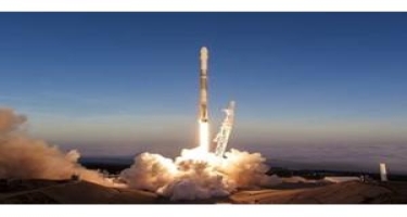 “SpaceX” şirkəti rekord sayda peyk buraxıb
