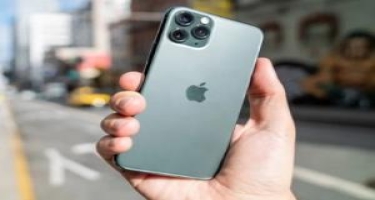 “Apple”ın direktoru “iPhone” smartfonunun “5G” versiyasının olmamasını izah edib
