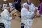 Papa məhbus qadınların ayaqlarını yuyub öpdü - VİDEO