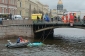 Sankt-Peterburqda avtobus körpüdən çaya düşdü - 3 nəfər ölüb - HADİSƏ ANI - VİDEO