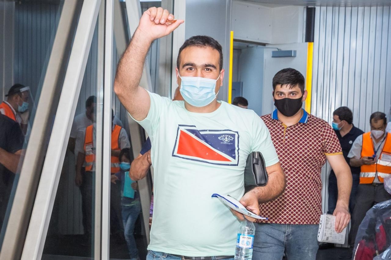AZAL Moskvadan daha bir çarter reysi həyata keçirib - FOTO