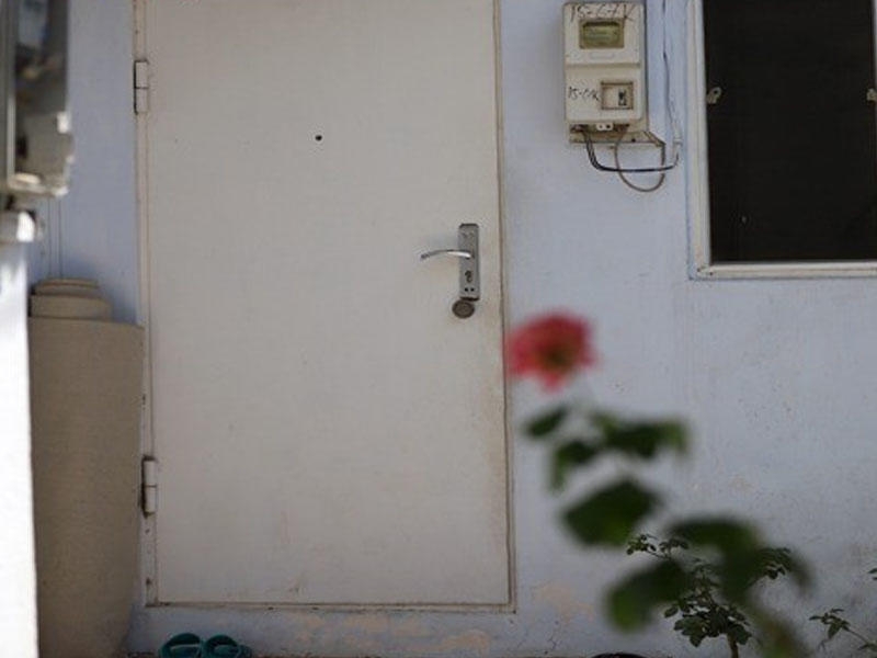 Bakıda ata 2 yaşlı oğlunun boğazını bu evdə kəsdi - TƏFƏRRÜAT - VİDEO - FOTO