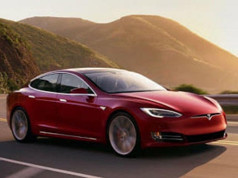 Alıcılar Tesla elektromobillərini istədikləri rəngə boyayacaqlar