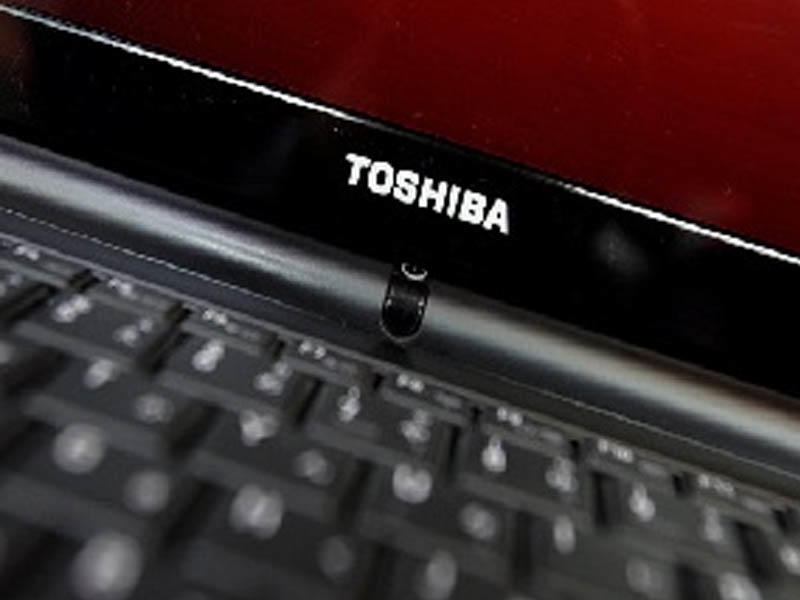 “Toshiba” noutbuklar bazarını tərk edib