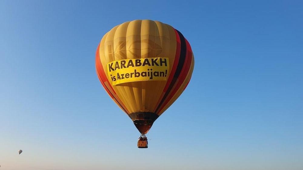 Ukraynada üzərində “Qarabağ Azərbaycandır!” şüarı olan hava şarı səmaya buraxılıb