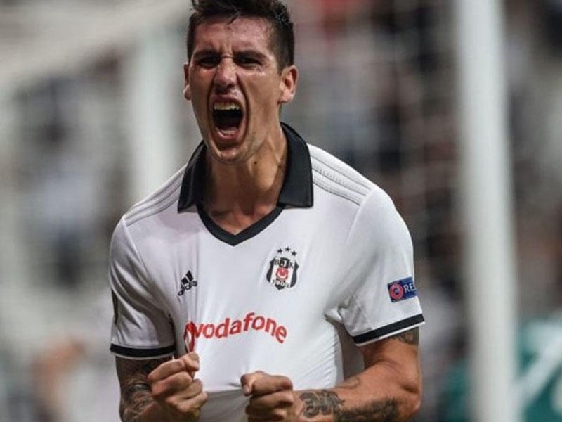 ''Beşiktaş''da rəsmi ayrılıq