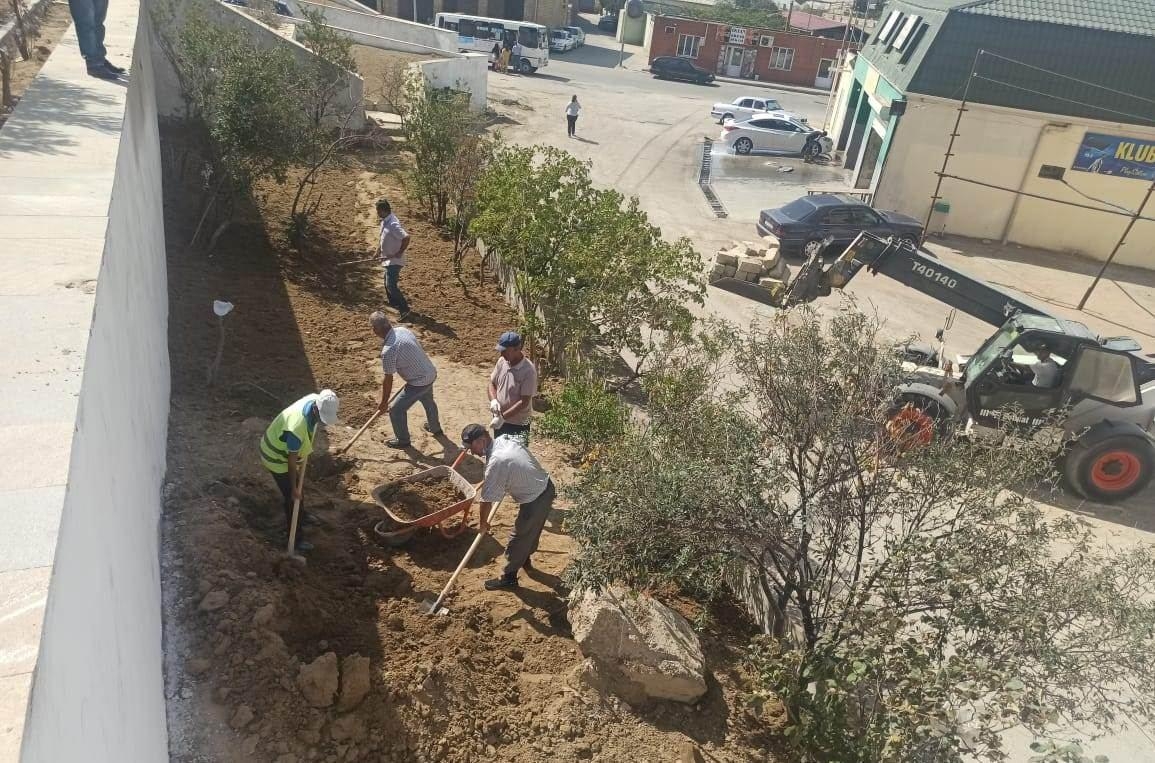 Qaradağın Lökbatan, Müşviqabad və Sahil qəsəbələrində “Abad məhəllə” layihəsi üzrə işlər davam etdirilir - FOTO