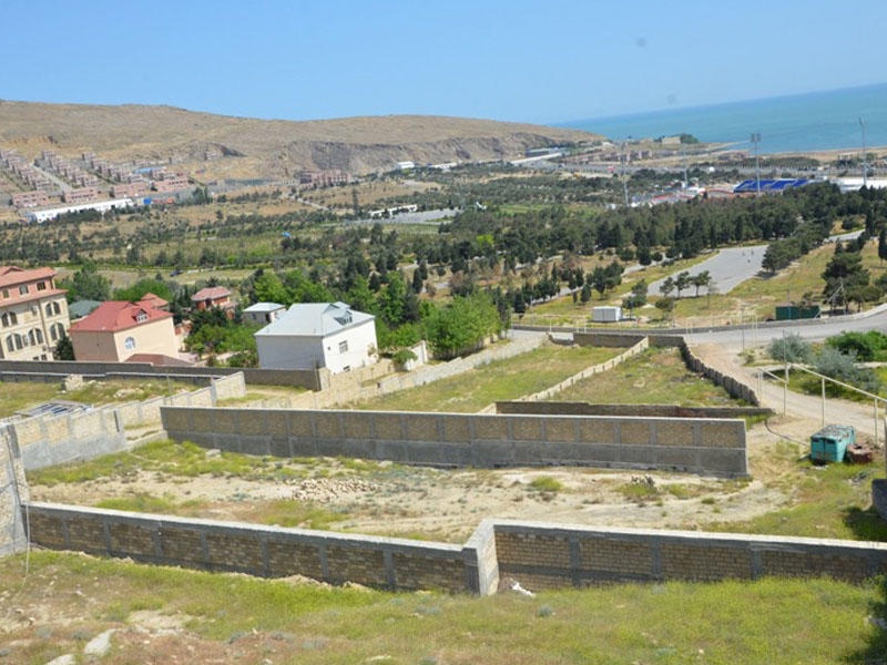 Bakıda torpaq sahələri bahalaşıb