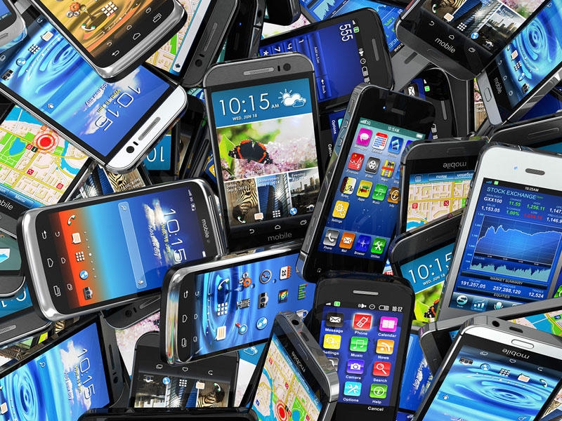 Telefon bazarındakı göstəricilər açıqlandı - Ən çox smartfonu bu şirkət satıb