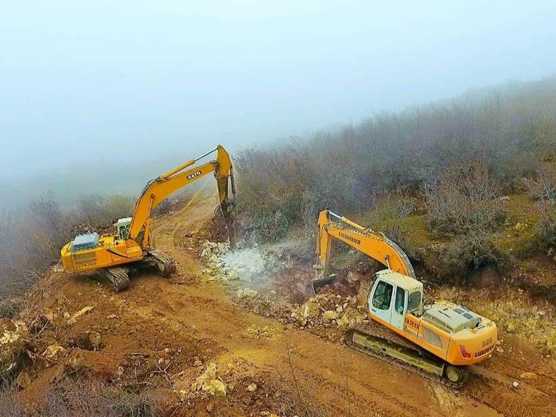 Şuşa yolunun tikintisi davam edir: Torpaq işləri aparılır - FOTO