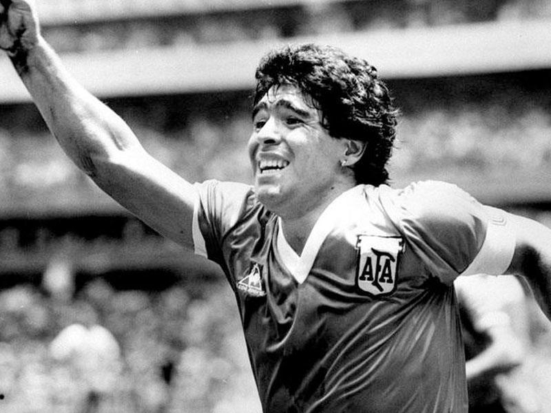 Maradona ilə vida mərasimi keçirilir - Prezident sarayında