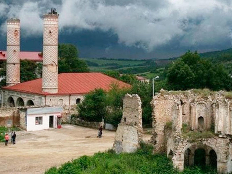 Dilqəmin yazdığı şeir Şuşa həbsxanasından tapıldı -  FOTO