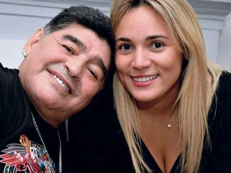 Maradona ilə bağlı qorxunc iddia: Döyüb, nərdivandan aşağı atıb