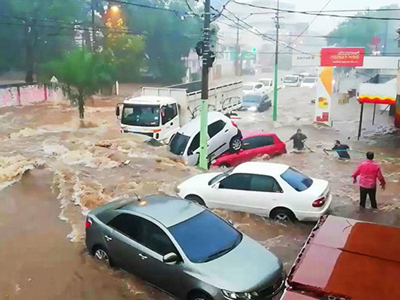 İranda sel fəlakəti: 7 ölü - FOTO