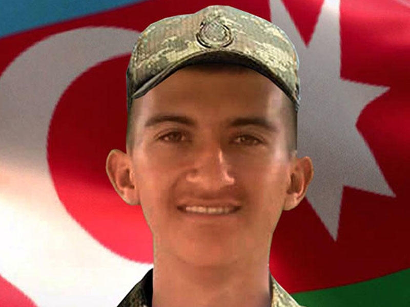 Şəhid anası onlara verilən 10 mini orduya bağışladı - FOTO