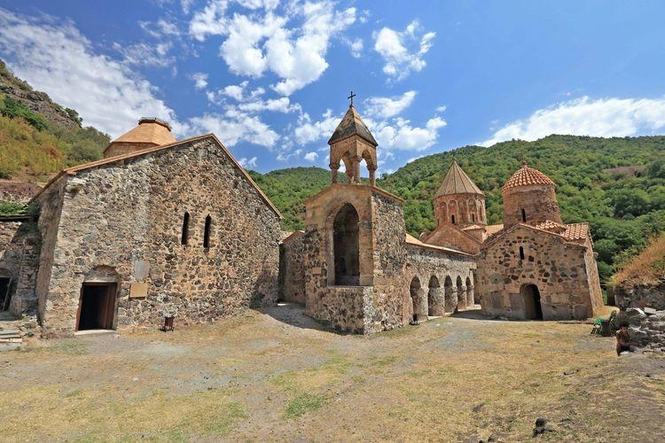 Xudavəng monastır kompleksi talan edilib - BƏYANAT