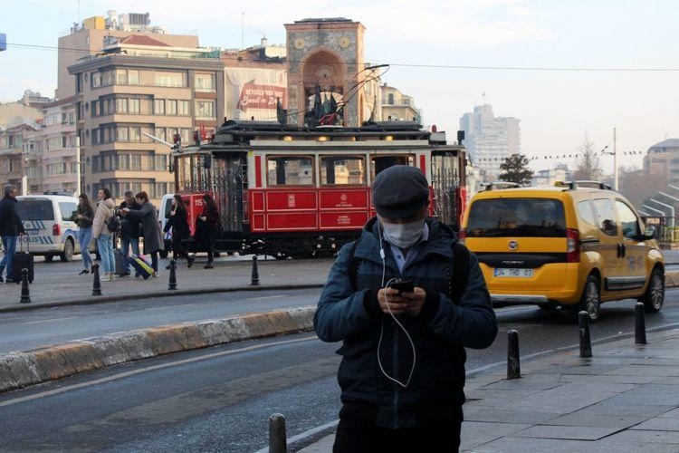 Türkiyə Daxili İşlər Nazirliyi yeni il ərəfəsində küçəyə çıxmaq məhdudiyyətinin şərtlərini açıqlayıb