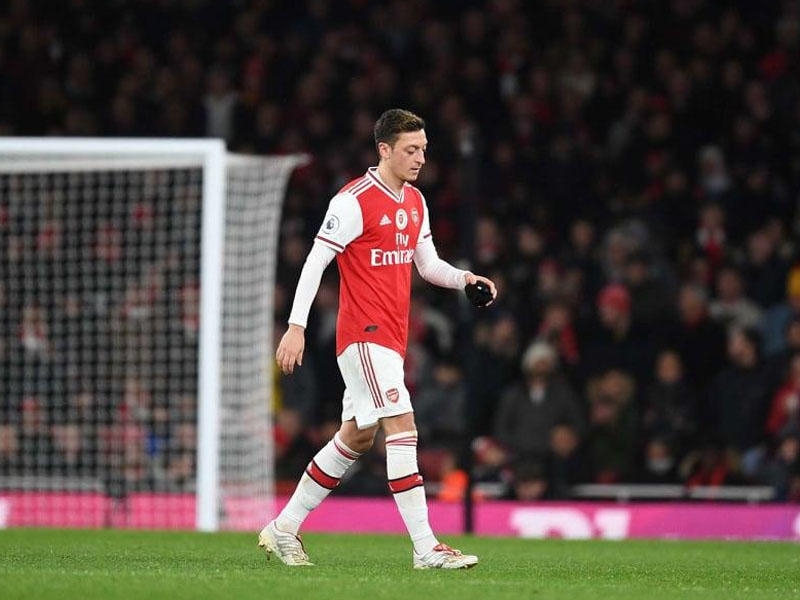 Özil ''Di Si Yunayted''ə keçə bilər