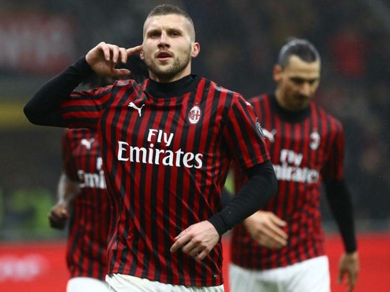 ''Milan''ın daha iki futbolçusu ''Yuventus''la oyunu buraxacaq