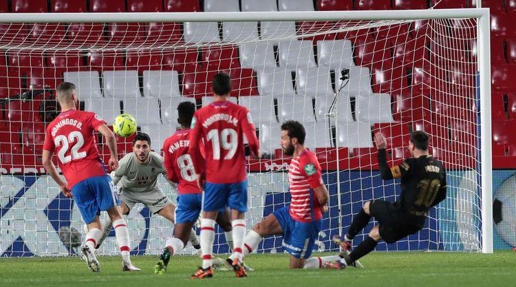 Messi Ronaldunu keçib