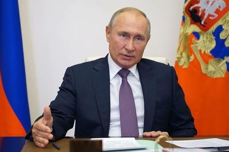 Putin Əliyev və Paşinyanın görüşü öncəsi müşavirə keçirdi