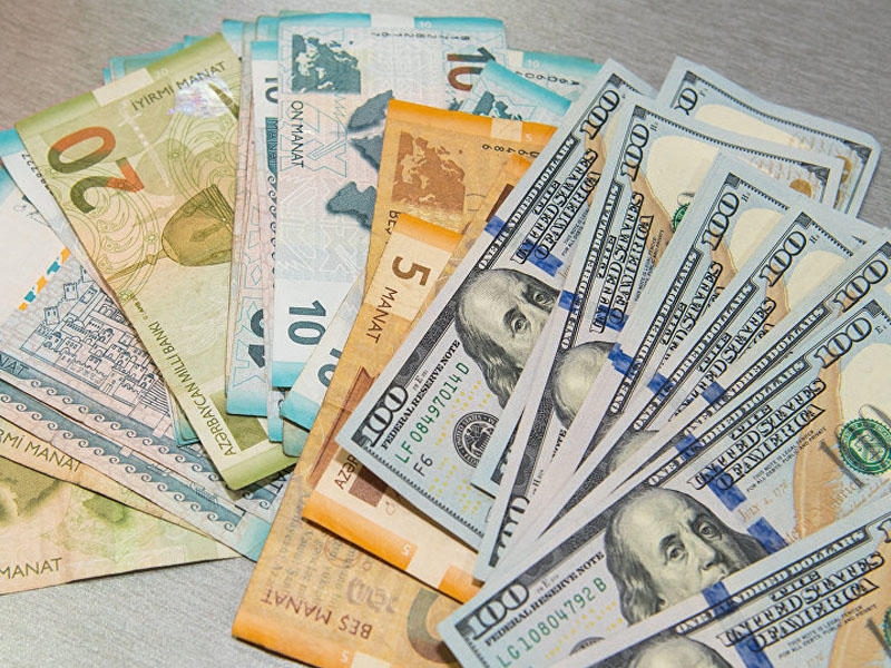 Manatın ucuzlaşması və dollar satışındakı problemlə bağlı iddialara Mərkəzi Bankdan reaksiya