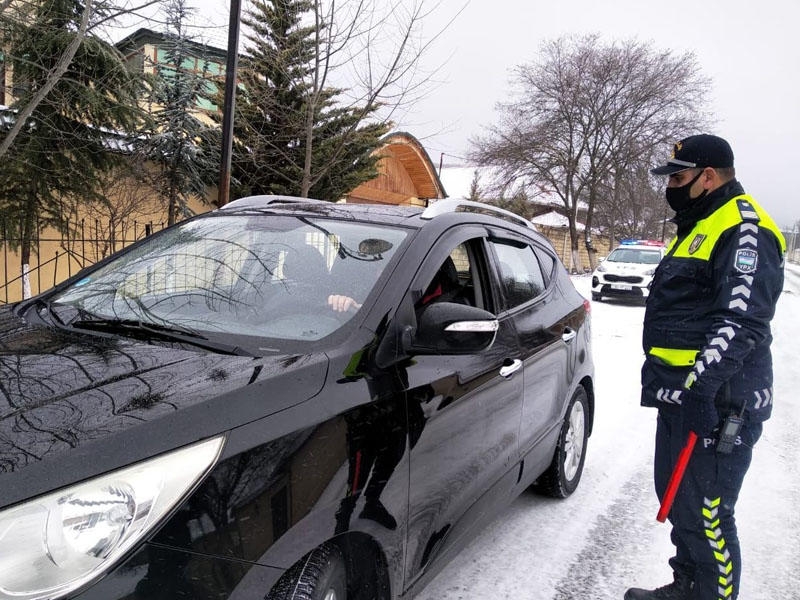 Qar yağması ilə əlaqədar polis gücləndirilmiş rejimə keçib - FOTO