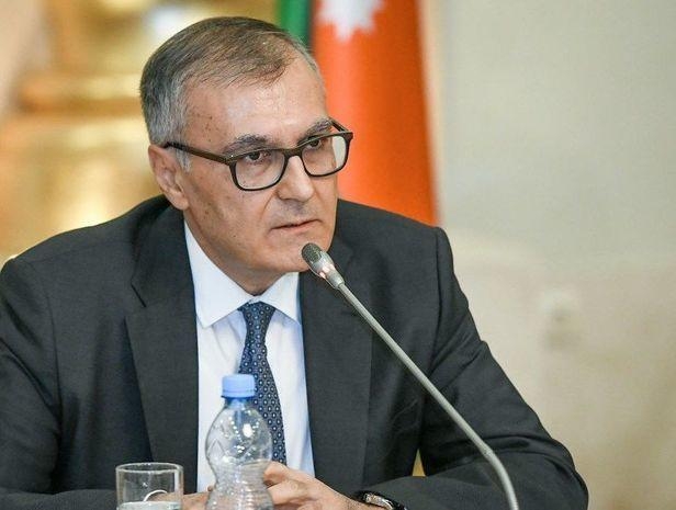 Fuad Axundov: “Ermənistan açıq səma altında vandalizm “muzeyi”dir”