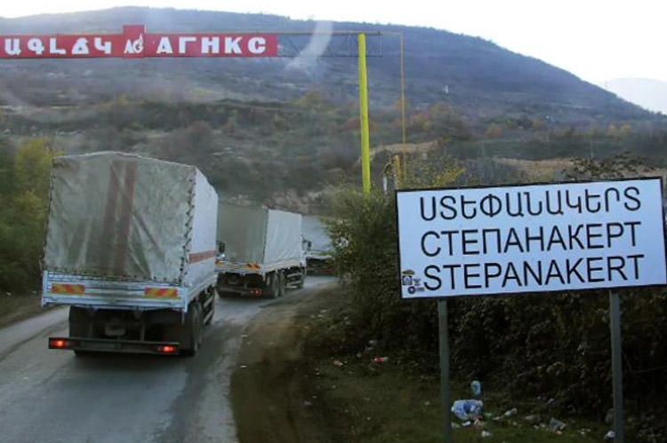 Ermənistan tikinti materialları adı altında Qarabağa əsgər daşıyır