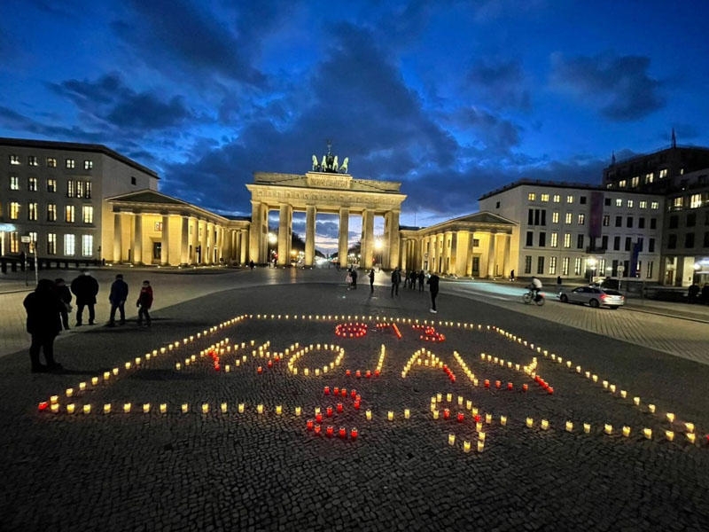 Almaniyada Xocalı soyqırımının 29-cu ildönümü ilə bağlı maraqlı flaşmob təşkil edilib - FOTO