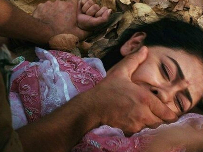 Azərbaycanda taksi sürücüsü 20 yaşlı nişanlı qıza TƏCAVÜZ ETDİ - FOTO