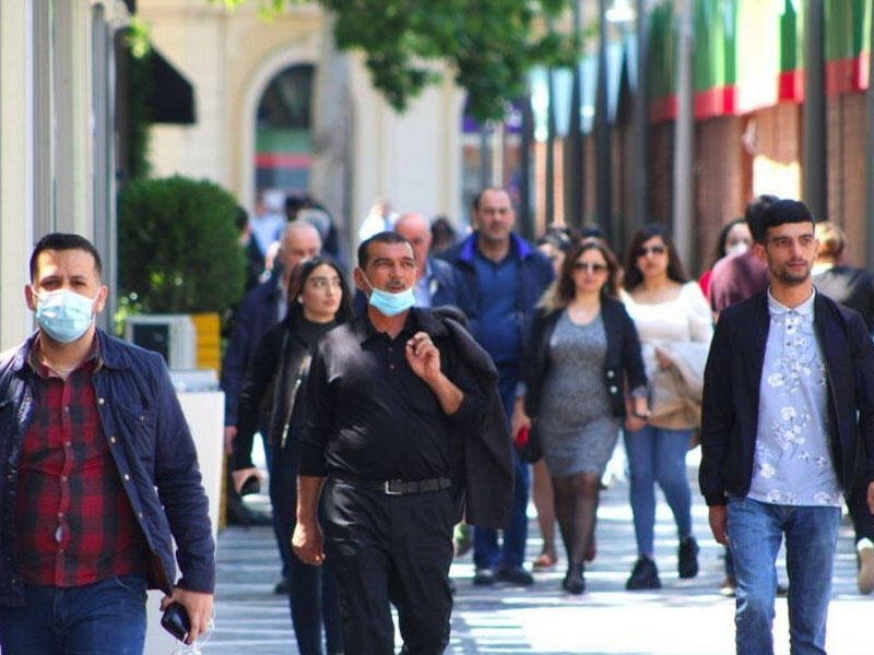 “Bu şəxslərin açıq havada maska taxmasına lüzum yoxdur” - AÇIQLAMA