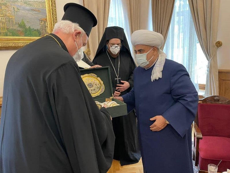 Şeyxülislam patriarx və mitropoliti Qarabağa səfərə dəvət edib - FOTO