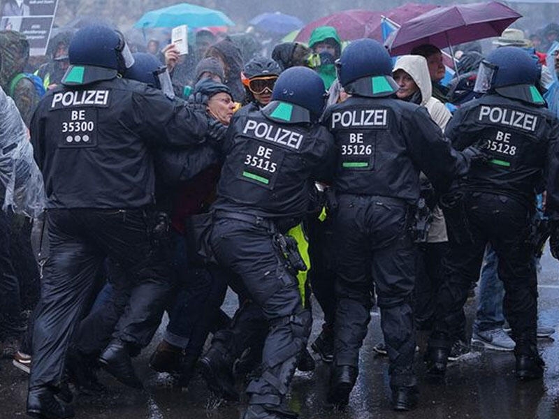 Almaniyada aksiyada 29 polis yaralanıb, 231 nəfər saxlanılıb