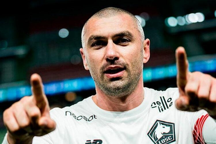 Burak Yılmaz “Fənərbaxça” ilə anlaşıb