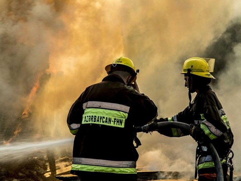 FHN: Ötən gün 30 yanğına çıxış olub, 4 nəfər xilas edilib