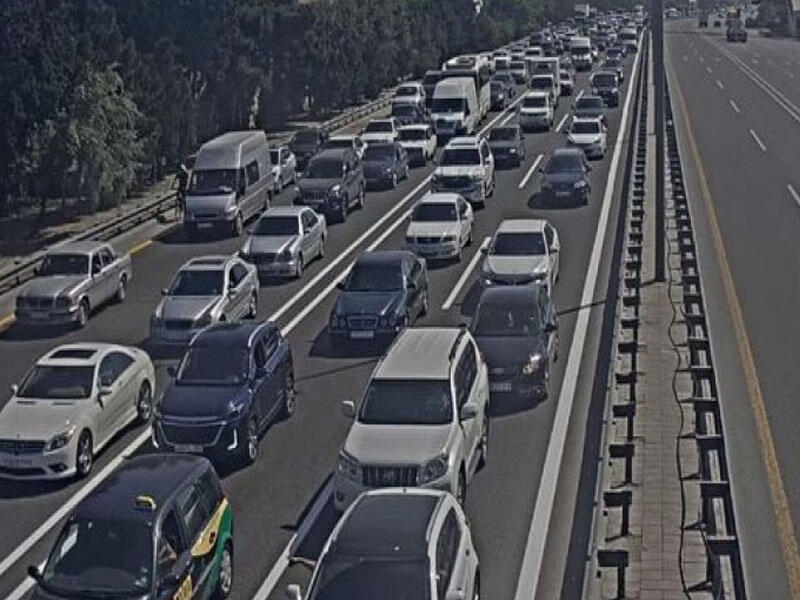 Bakıda yol qəzası sıxlığa səbəb olub - FOTO