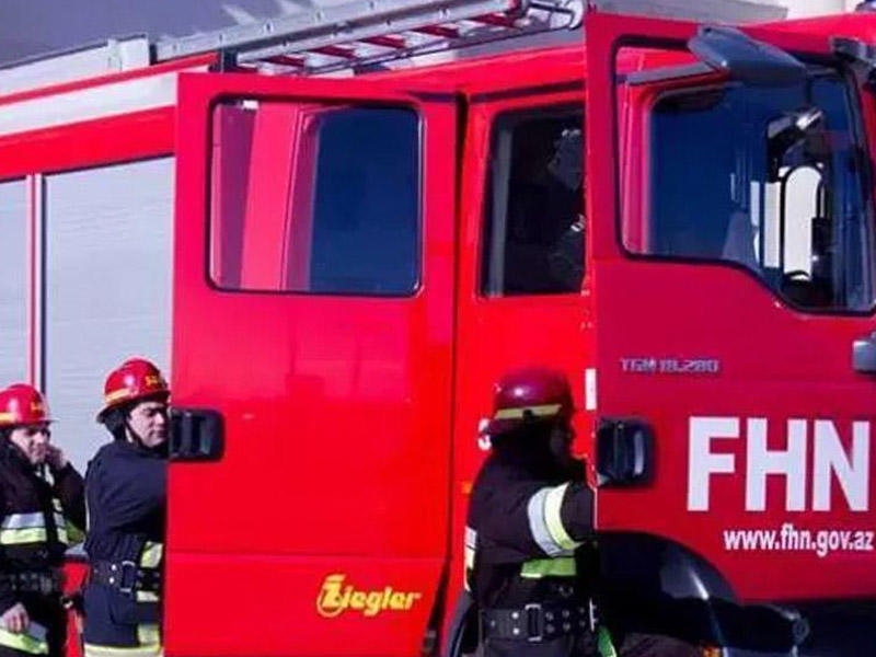 Bakıda daha bir yaşayış binasında yanğın