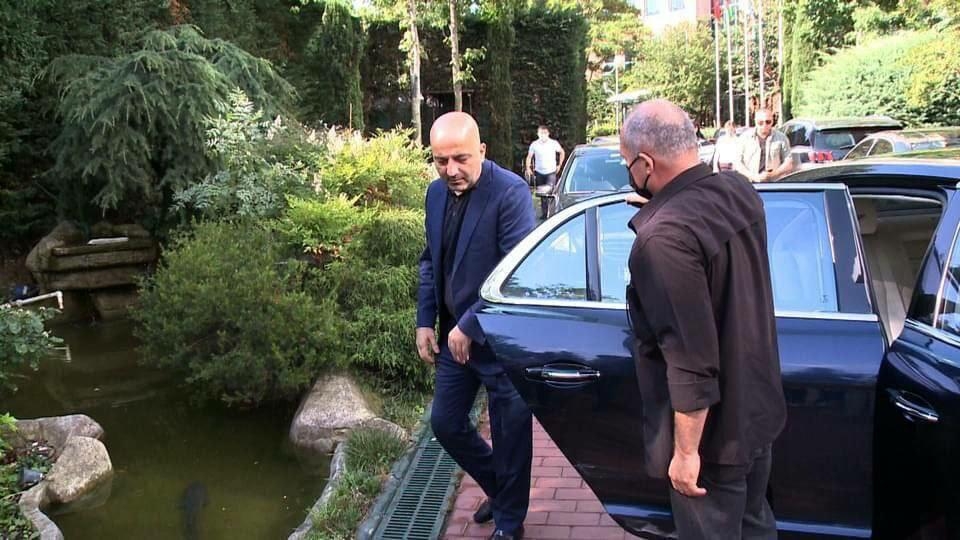 Mübariz Mənsimov uzun müddətdən sonra işə çıxdı - FOTO