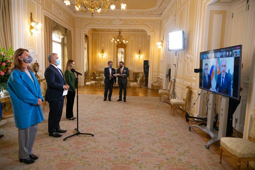 Kolumbiya prezidenti səfirimizin etimadnaməsini qəbul edib - FOTO