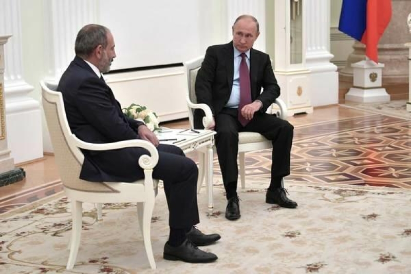 Paşinyanla Putin arasında telefon danışığı: Minsk Qrupunun adını kim çəkib?