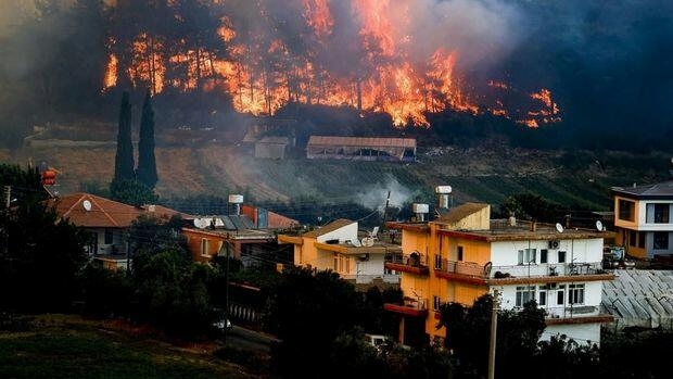 Qardaş Türkiyənin yanındayıq!