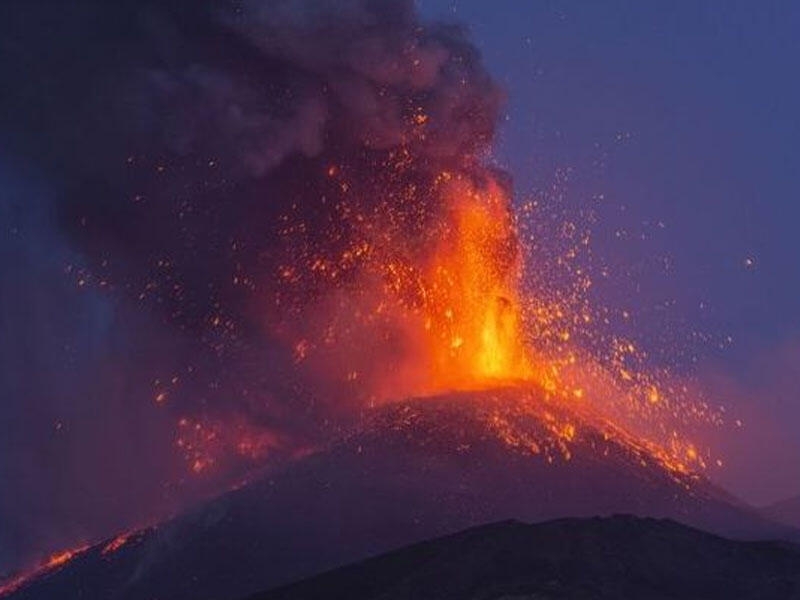 Etna yenidən aktivləşib