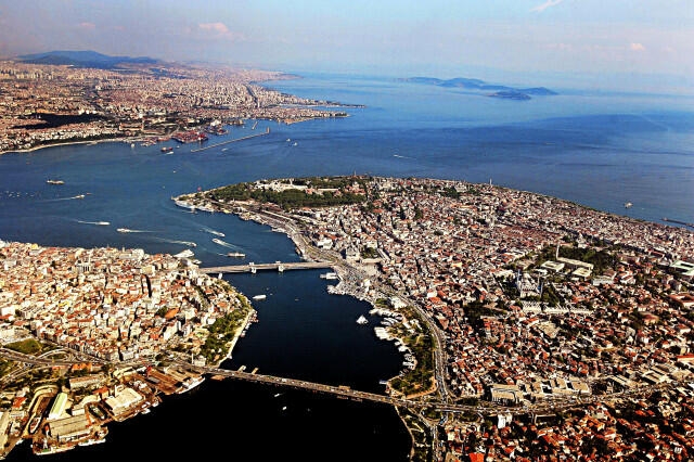 İstanbul 3 adaya bölünəcək - Türk professor