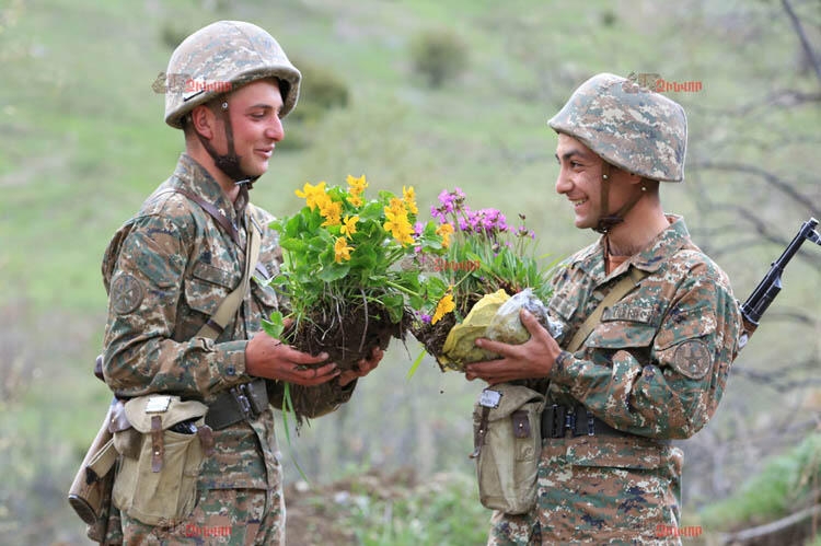 Ermənistan ordusu sürətlə ''mavi''ləşir