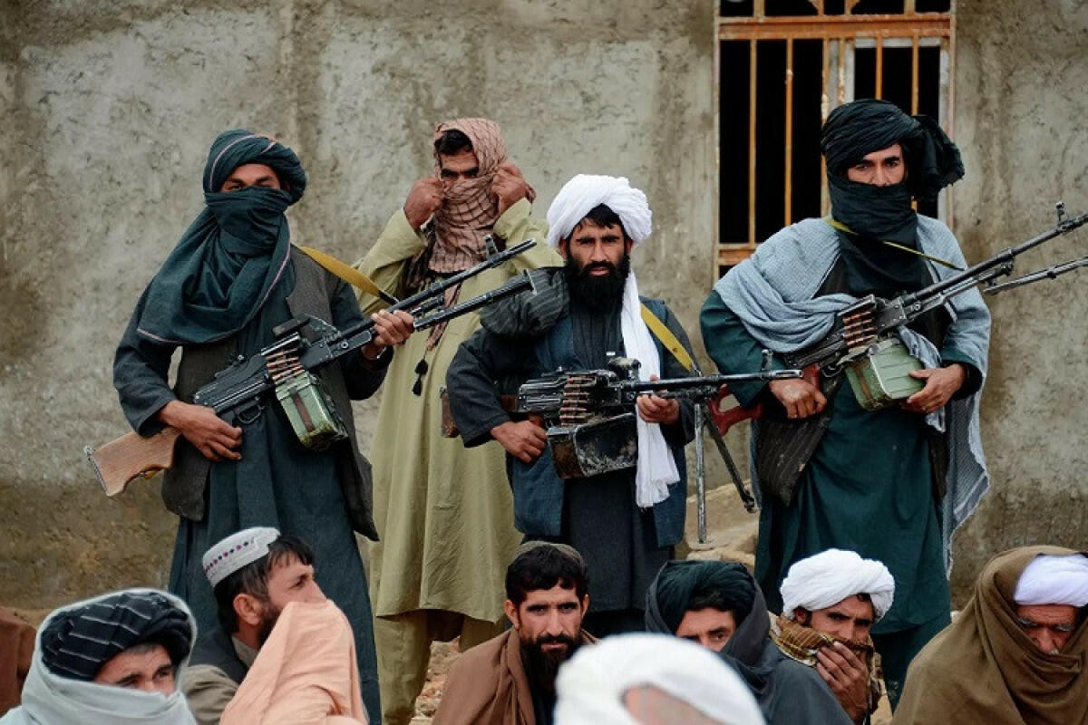 “Taliban” müğənnini öldürdü