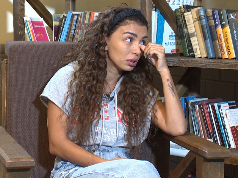 Atasının ölümündən sonra psixoloji problemlər yaşayan Renkadan etiraflar - VİDEO