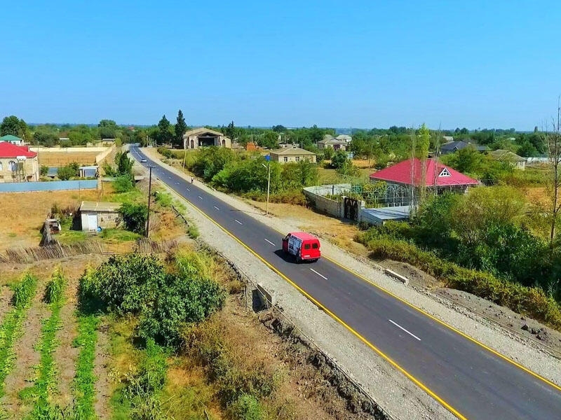 Tərtərdə beş yaşayış məntəqəsini əhatə edən yol yenidən qurulub - FOTO